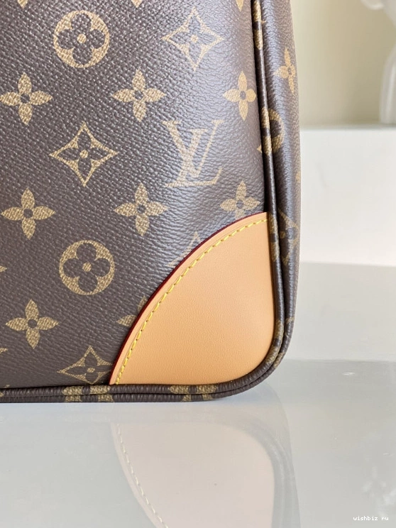 WIS BOULOGNE LOUIS VUITTON 1101